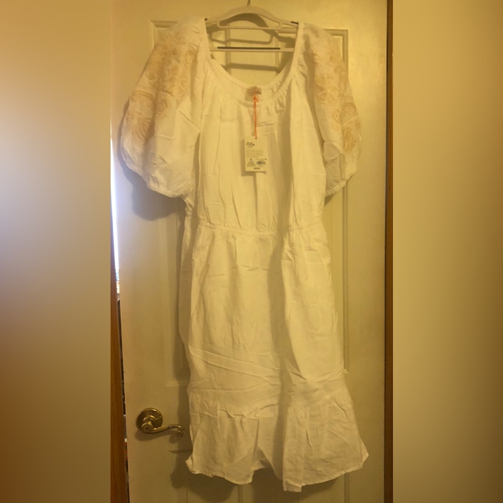 Knox Rose White Puff Sleeve Peasant Dress with Pockets